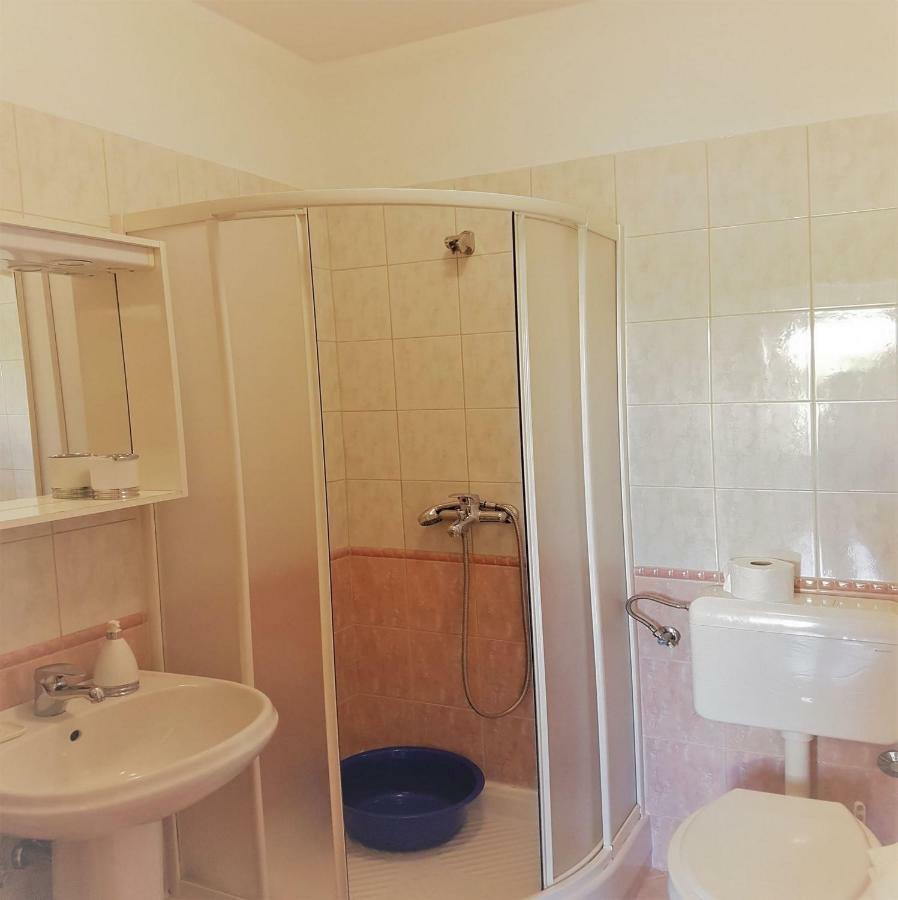Apartments Vrtlici Стара Новаля Екстериор снимка