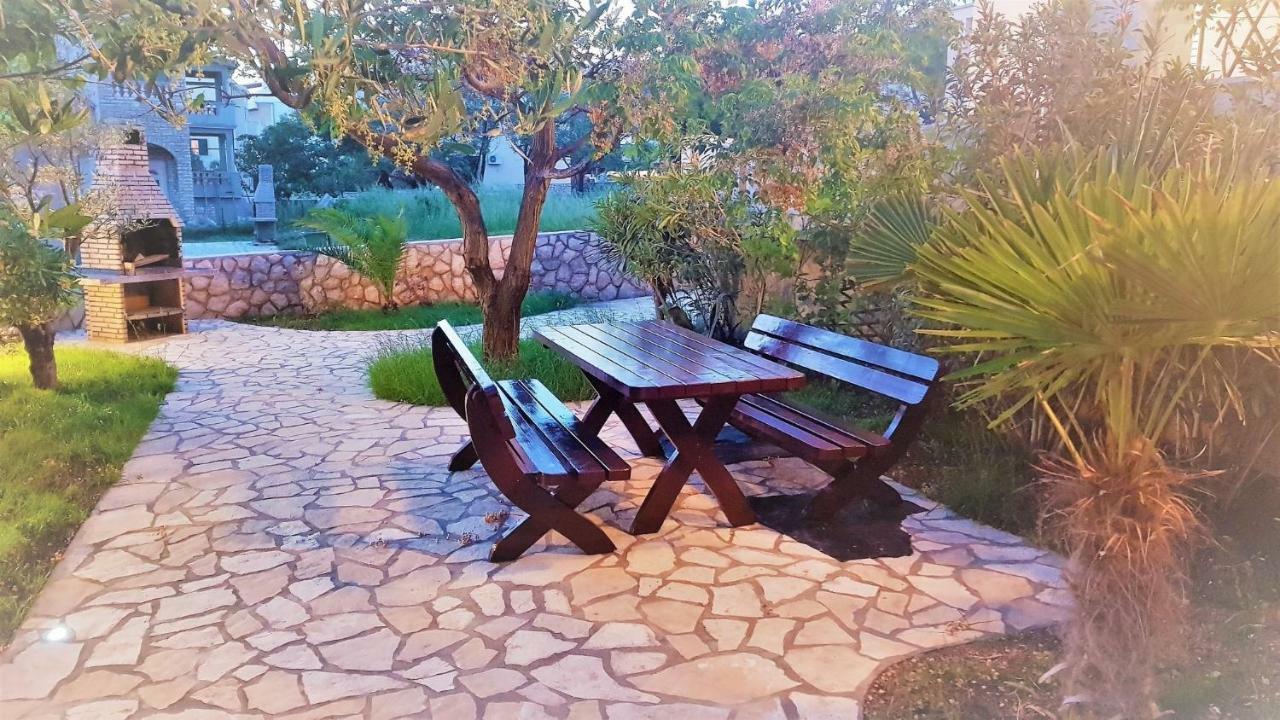 Apartments Vrtlici Стара Новаля Екстериор снимка